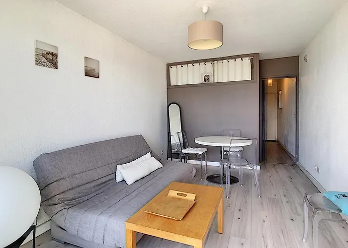 Moderne Avec Garage Pour 4 Personnes, Vue - Fr-1-715-15 *